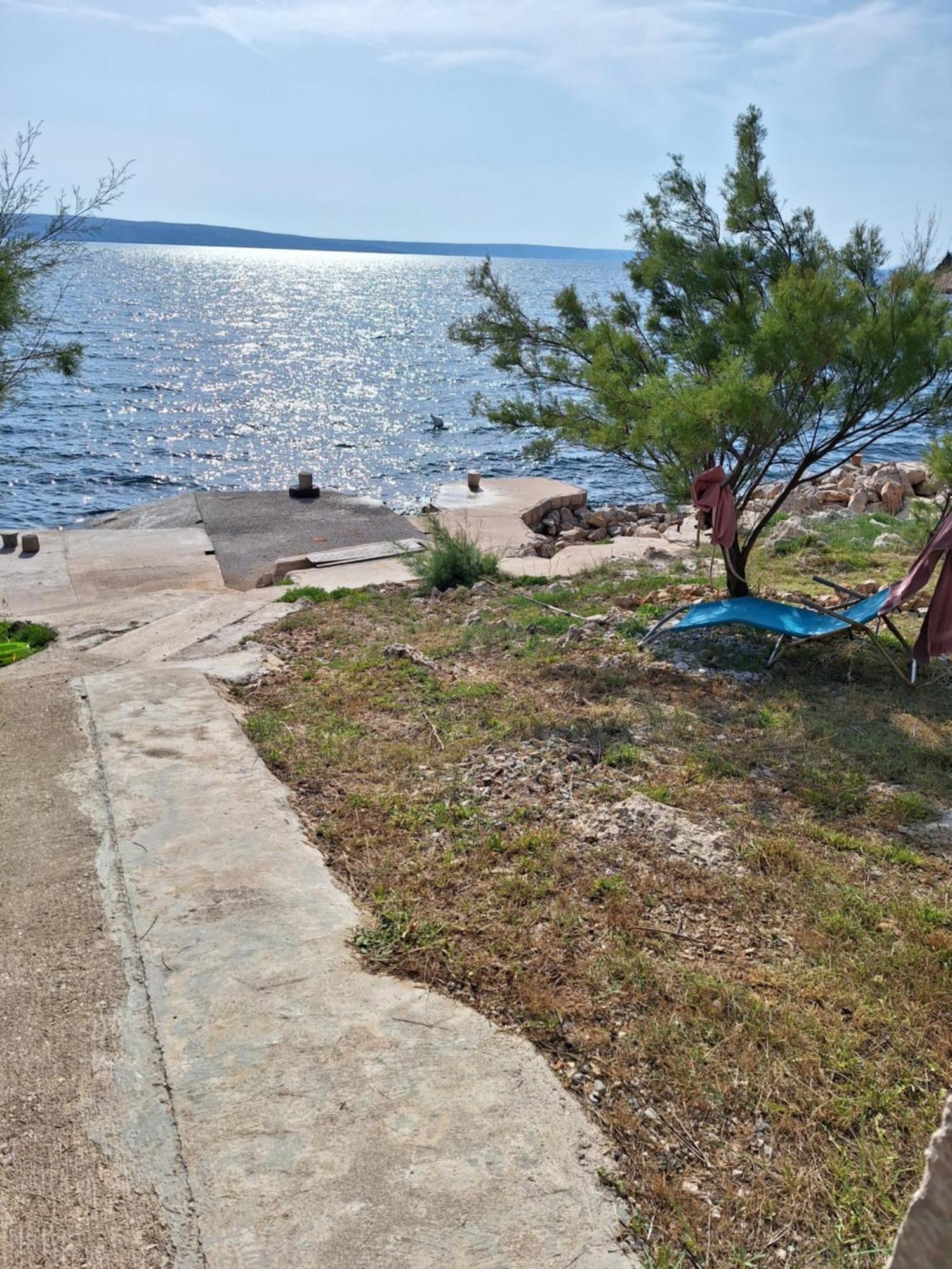 Kuca Za Odmor Coccoli Apartment Karlobag Bagian luar foto